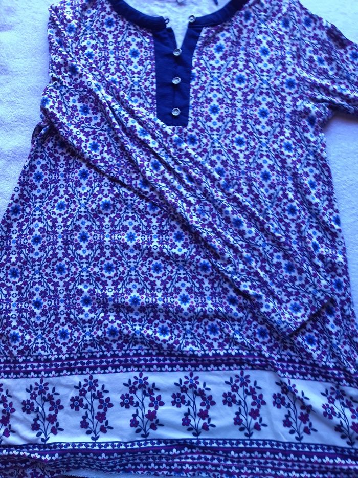 Robe manches longues.
