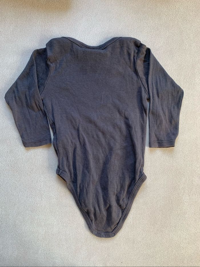 Body gris foncé Batman taille 18 mois - photo numéro 4