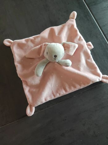 Doudou lapin rose kiabi