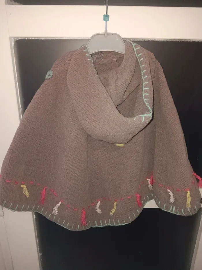 Magnifique poncho 23 mois - photo numéro 5