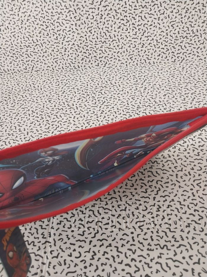 Trousse Spider-Man • Neuve - photo numéro 3