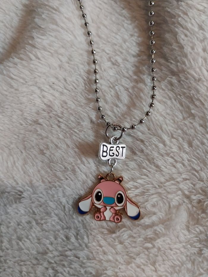3 colliers stitch a se partager - photo numéro 2