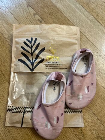 Chaussure pour piscines bebe fille