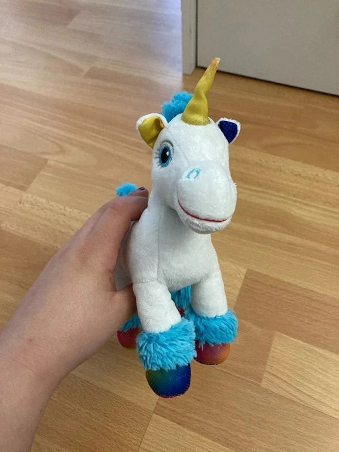 Peluche licorne Licabella sonore 22cm