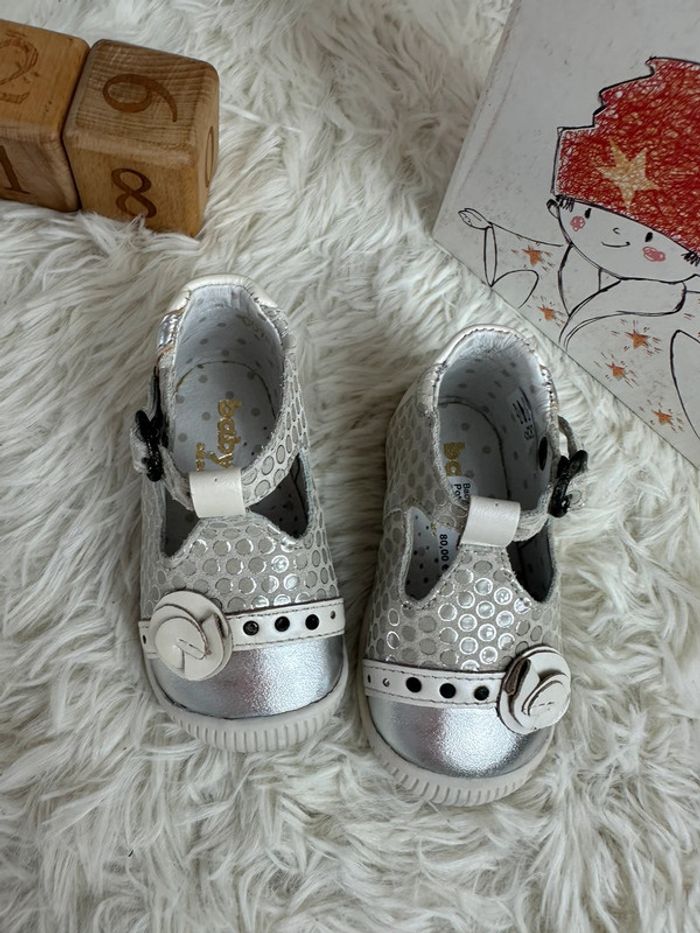 Paire de sandales Babybotte taille 18 - photo numéro 3