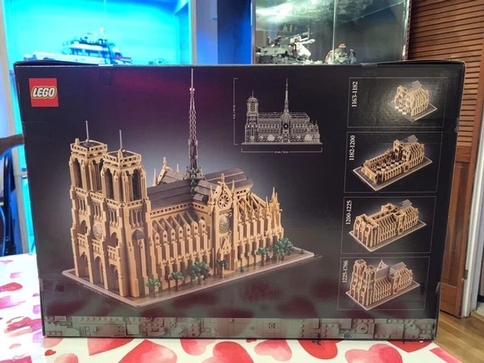 Lego Nôtre dame 21061 - photo numéro 3