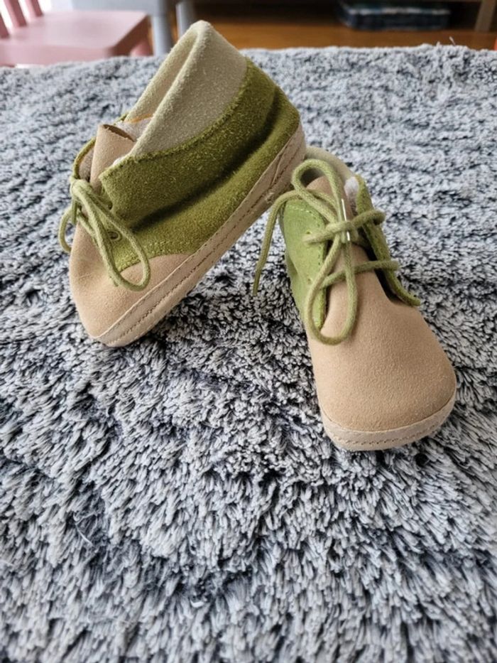 Chaussons chaussures 6 -9 mois - photo numéro 3