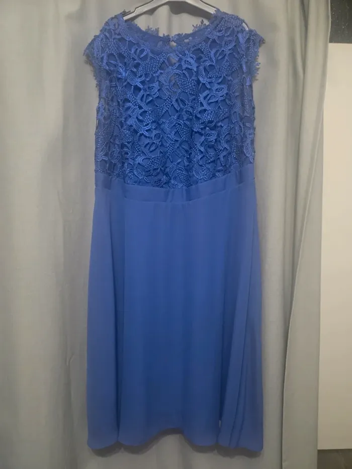 Robe dentelle