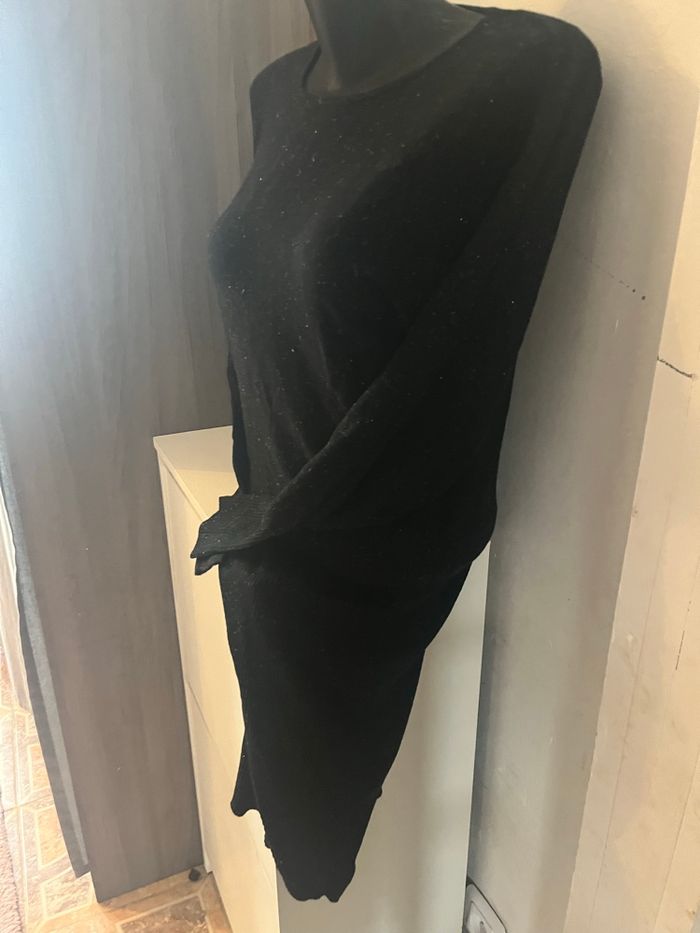 Robe noir - photo numéro 2