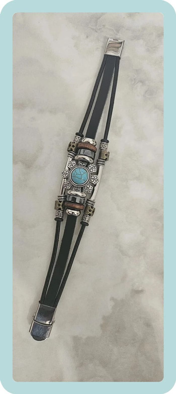 Bracelet en cuir - photo numéro 2