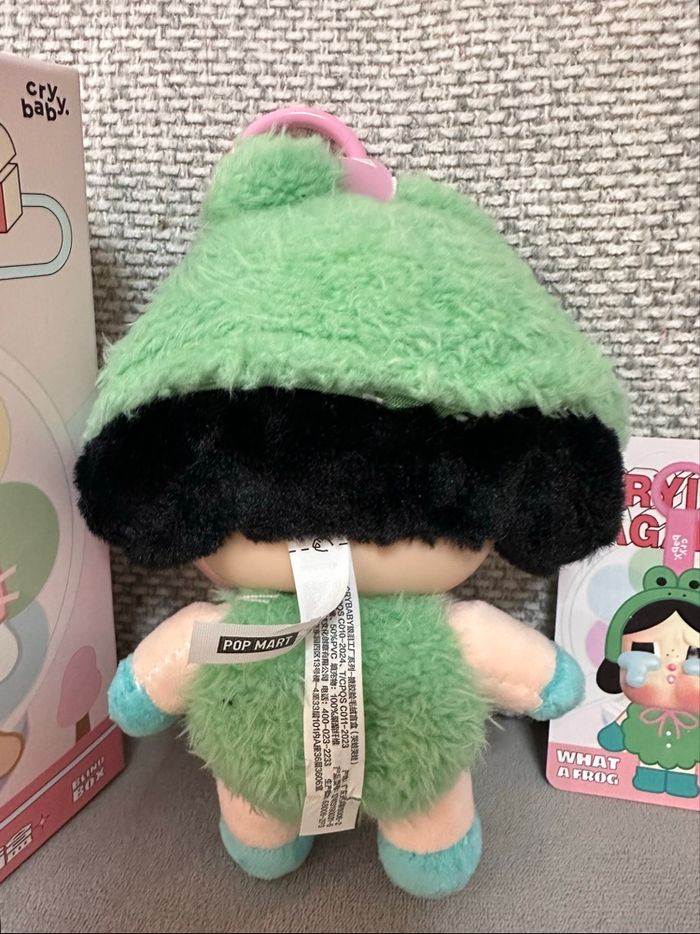 Cry baby Crying again What a frog plush pendant - photo numéro 5