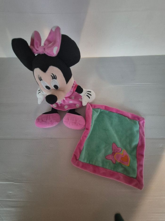 Peluche Minnie - photo numéro 2