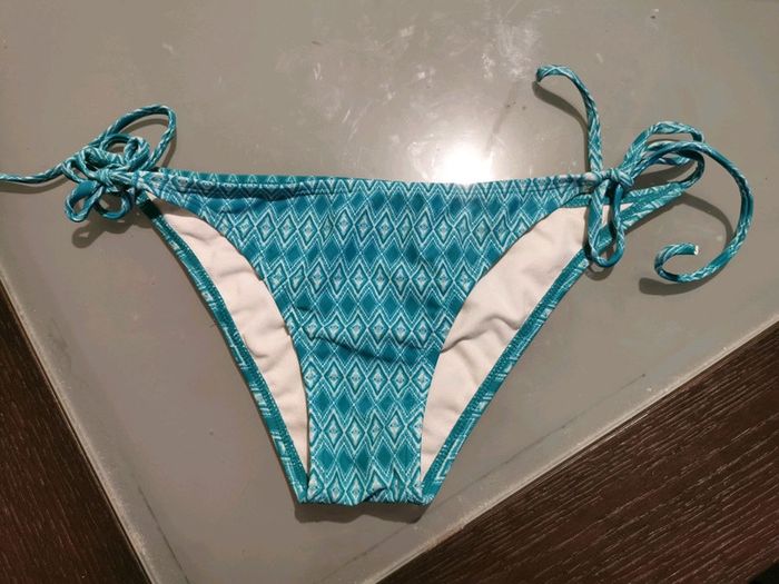 Maillot de bain 2 pièces Roxy taille XS très bon état - photo numéro 3