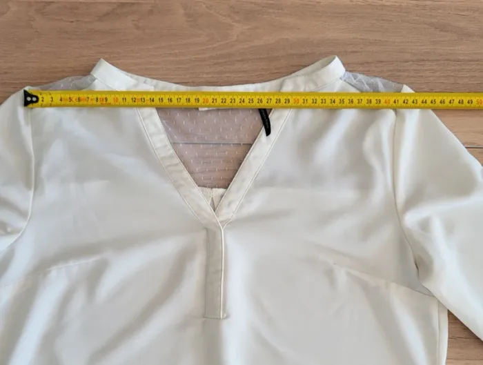 Blouse écrue manches longues détail voile et dentelle Taille M ou 38 - photo numéro 11