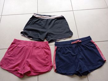 Lot de 3 shorts 14/15 ans neuf decathlon fille