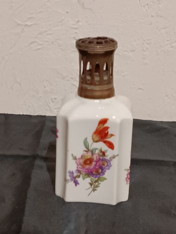 Lampe berger porcelaine de Paris 