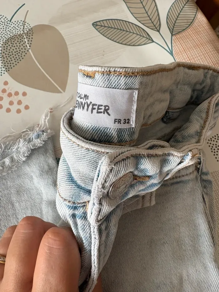 Lot de trois jeans en excellent état, taille 32 - photo numéro 4