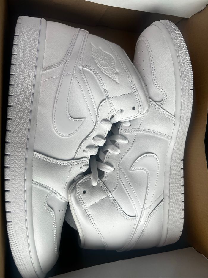 Jordan 1