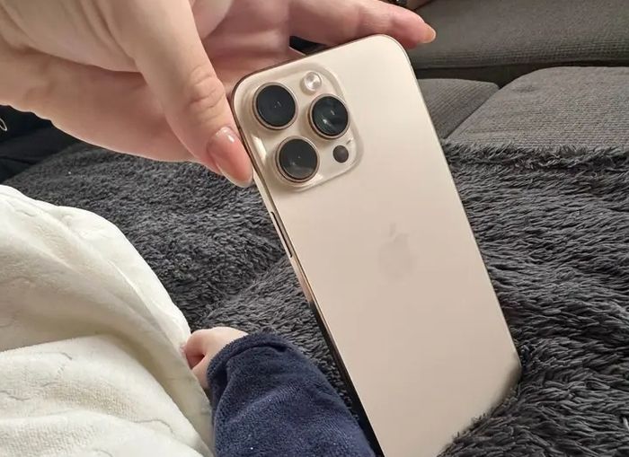 Téléphone I p h o n e. - photo numéro 5