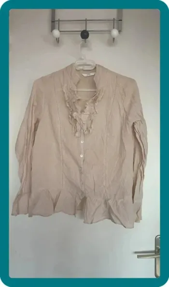 Blouse beige