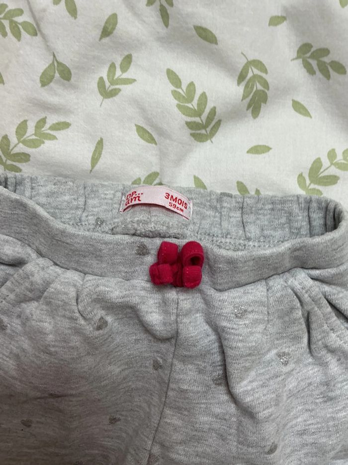 pantalon gris à motifs coeurs à paillettes du pareil au même 3 mois - photo numéro 4