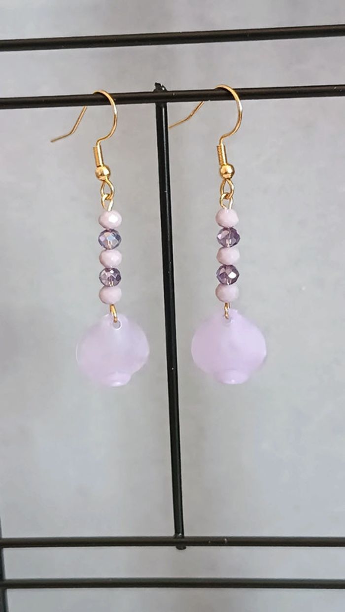 Jolie paire de boucles d'oreilles pendantes