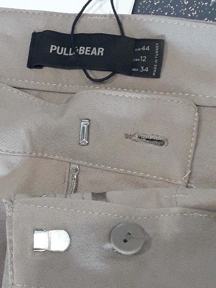 Pantalon Pull and Bear neuf - photo numéro 3