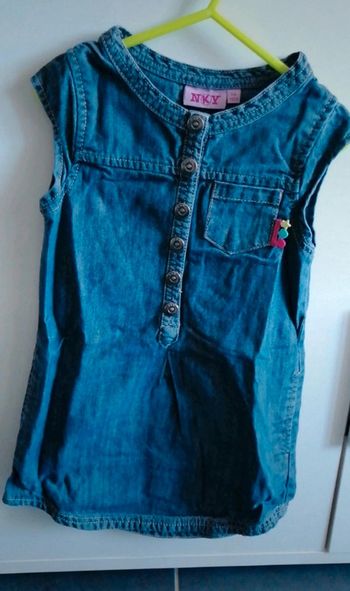 Robe NKY 6 ans