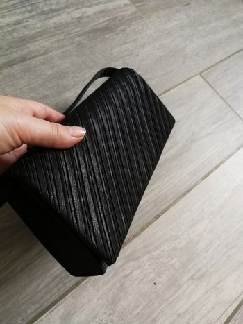 Sac clutch, sac de soirée noir satiné