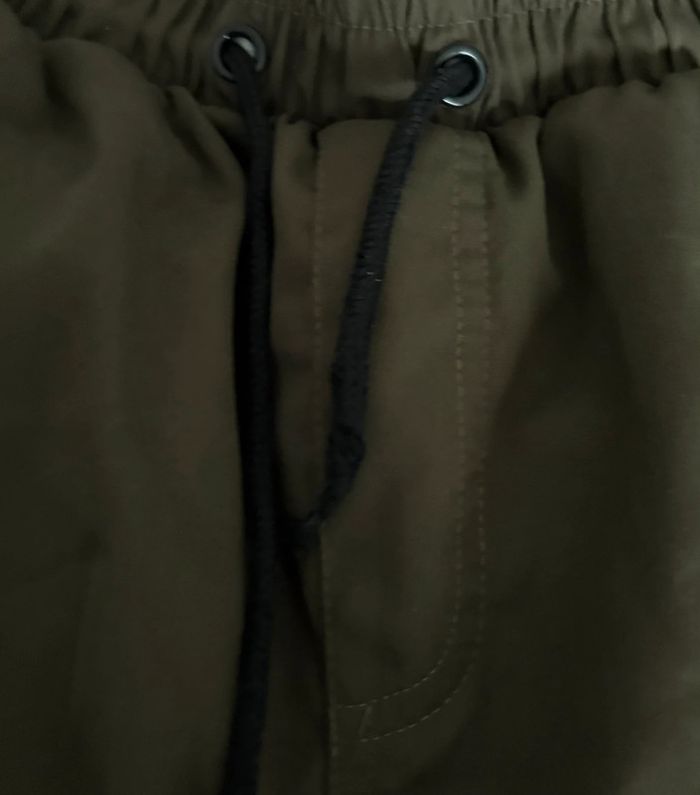 Pantalon vert - photo numéro 2