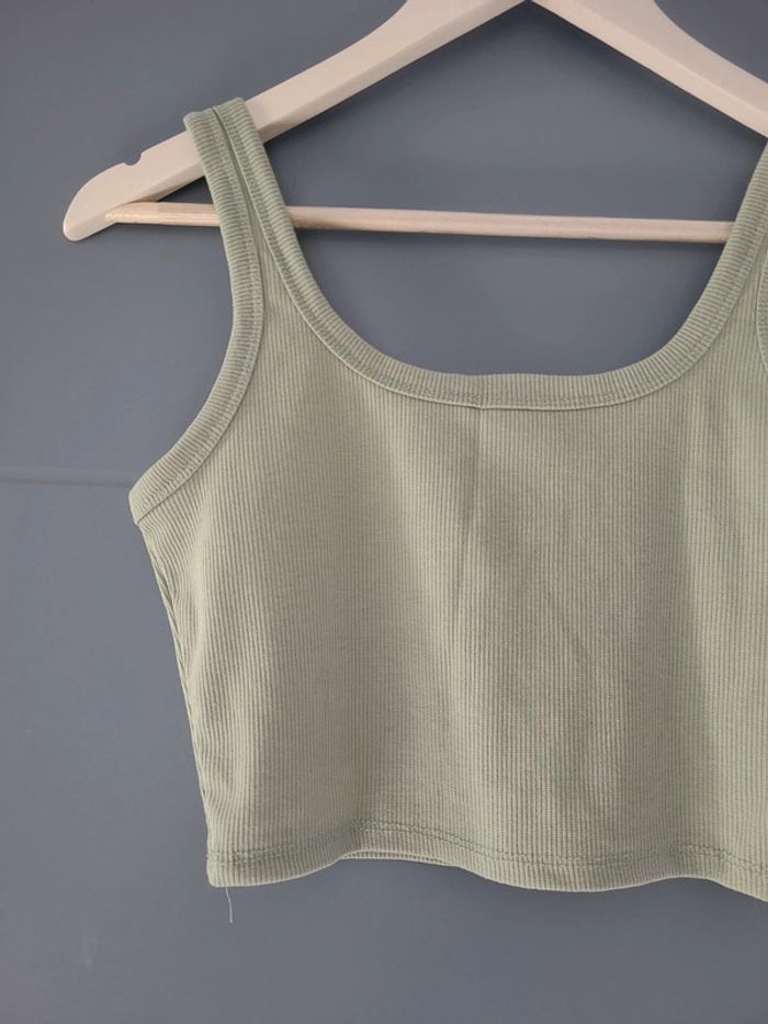 Crop top vert - photo numéro 2