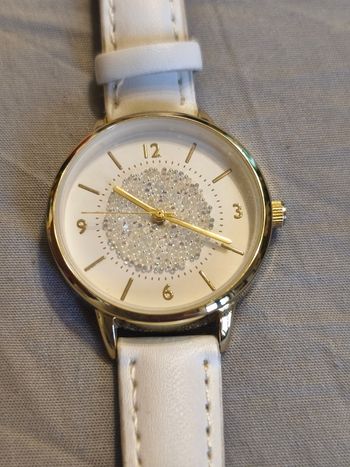 Montre secret dreams.