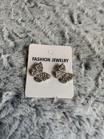 Boucles d’oreilles strass papillon