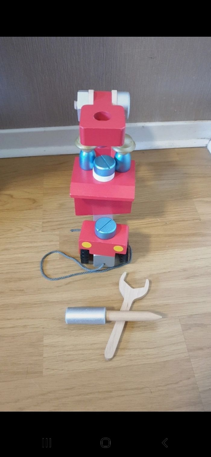 Camion de pompier en bois - photo numéro 2