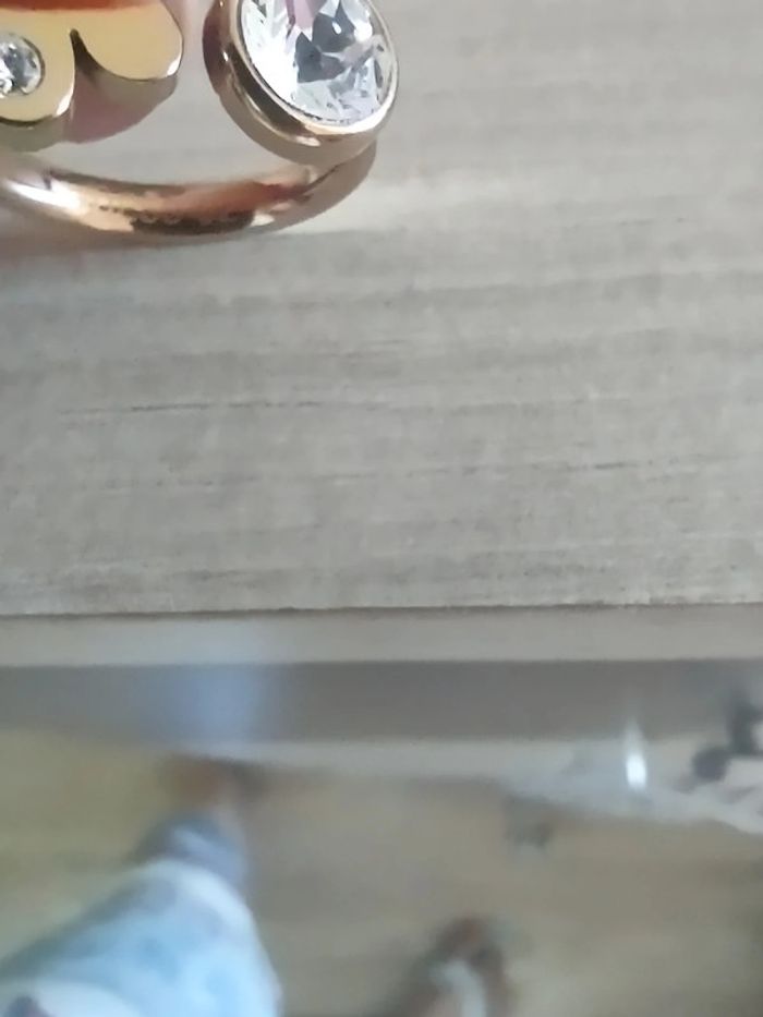 Bague doré fleur ornées de cristaux Guess - photo numéro 4