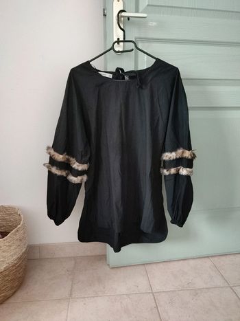 Blouse Zara détails manches fausse fourrure