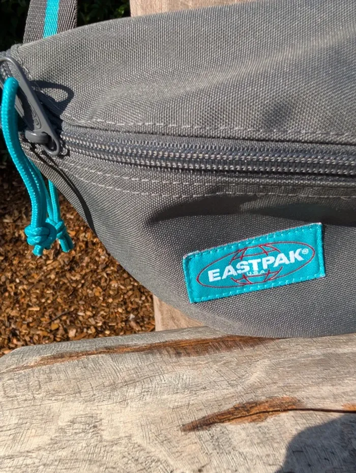 Petit sac banane Eastpak Springer Gris & Bleu Turquoise TBE - Style Urbain - photo numéro 4