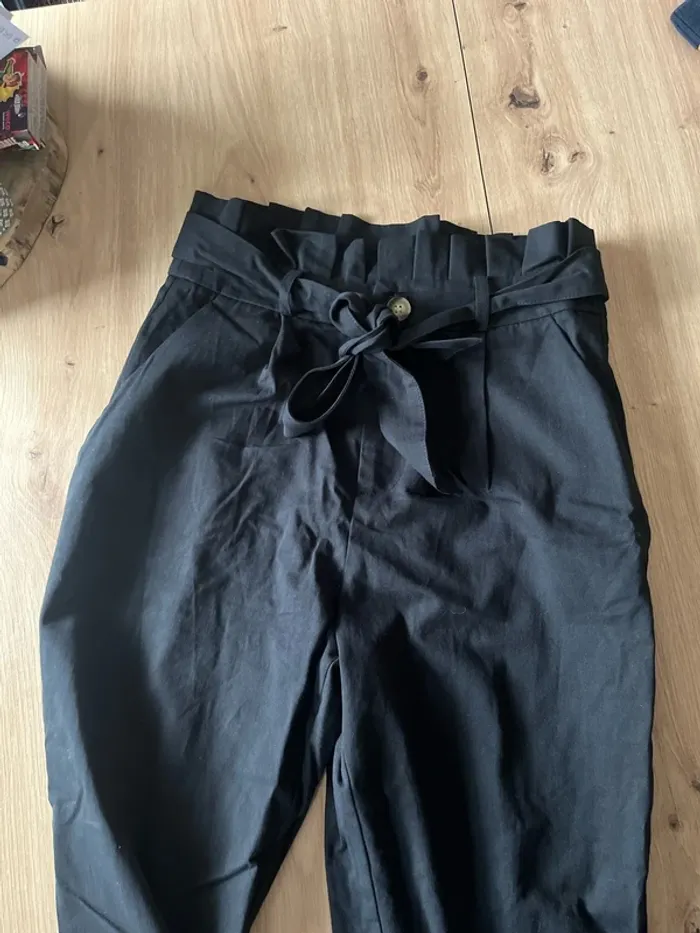 Pantalon noir - photo numéro 2