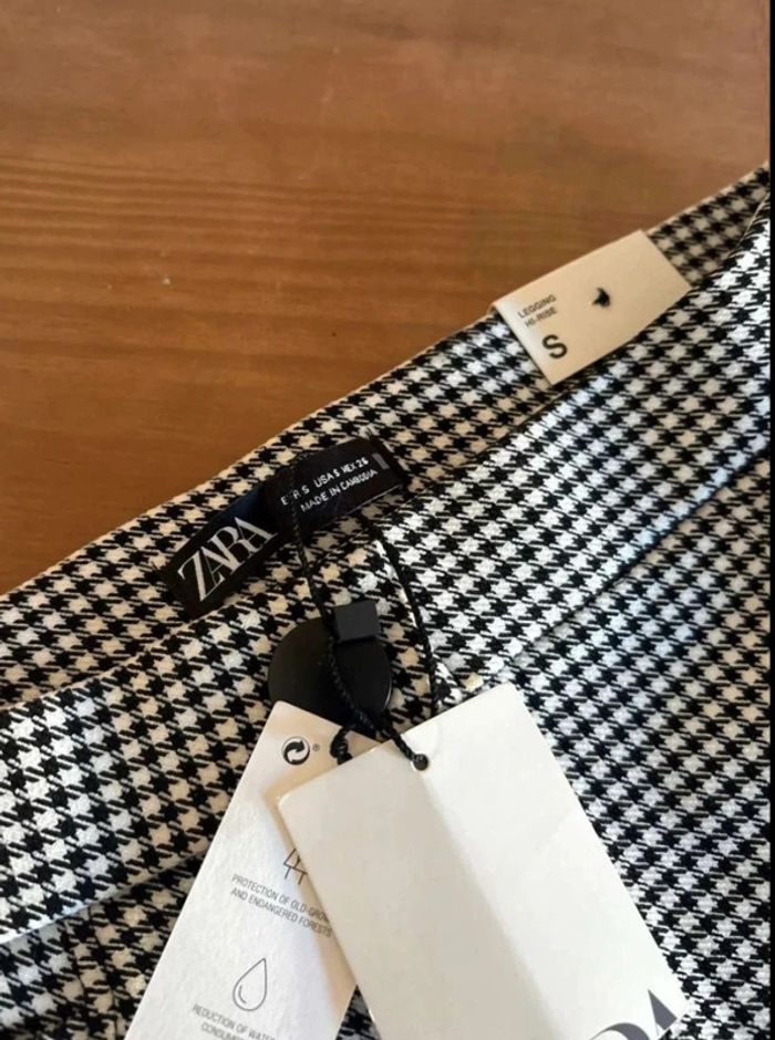 Legging chic noir & blanc Zara – T.36 | Neuf avec étiquette - photo numéro 3