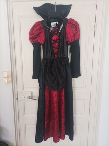 Déguisement de contes de vampire taille 10/12 ans