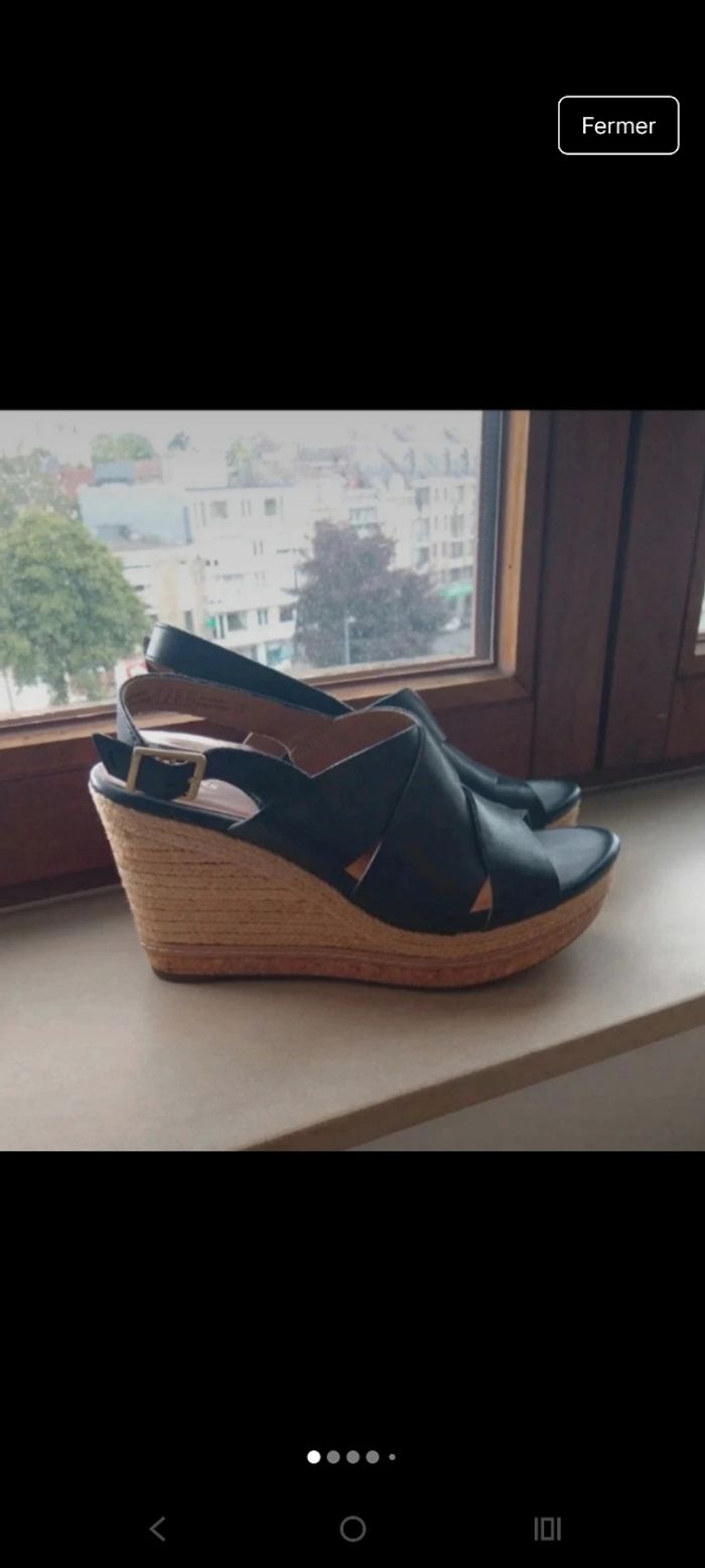 Magnifiques sandales en cuir Clarks