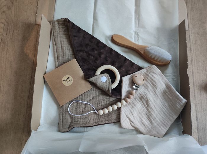 Box cadeau naissance - photo numéro 3