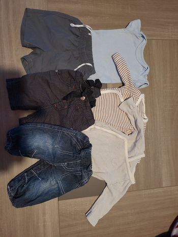 Lot de vêtements bébé 0 à 1 mois