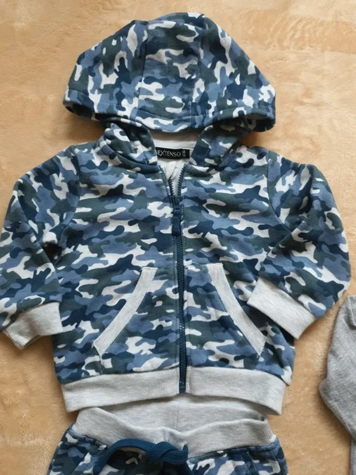 6/9 mois lot jogging camouflage - photo numéro 4