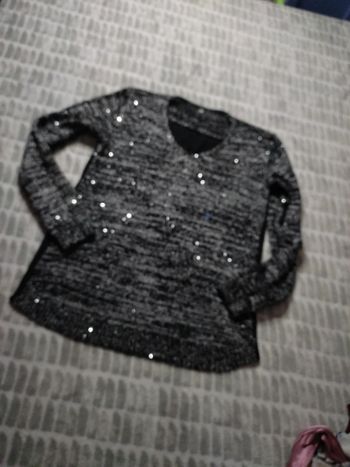 Pull manches longues dos voile noir et gris paillettes taille 38
