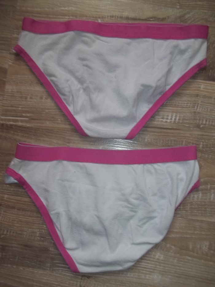 Lot 4 culottes blanches et roses Hannah Montana 10/12 ans - photo numéro 3