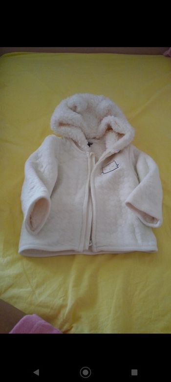 Gilet épais / Manteau chat avec oreilles Kiabi