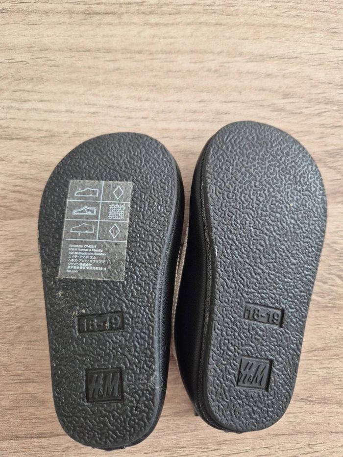 Ballerine noire h&m taille 18/19 - photo numéro 2