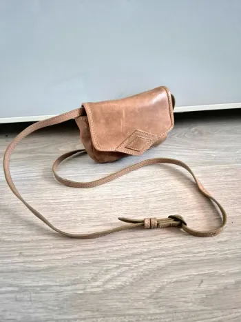 Petit sac bandoulière en cuir Nonna