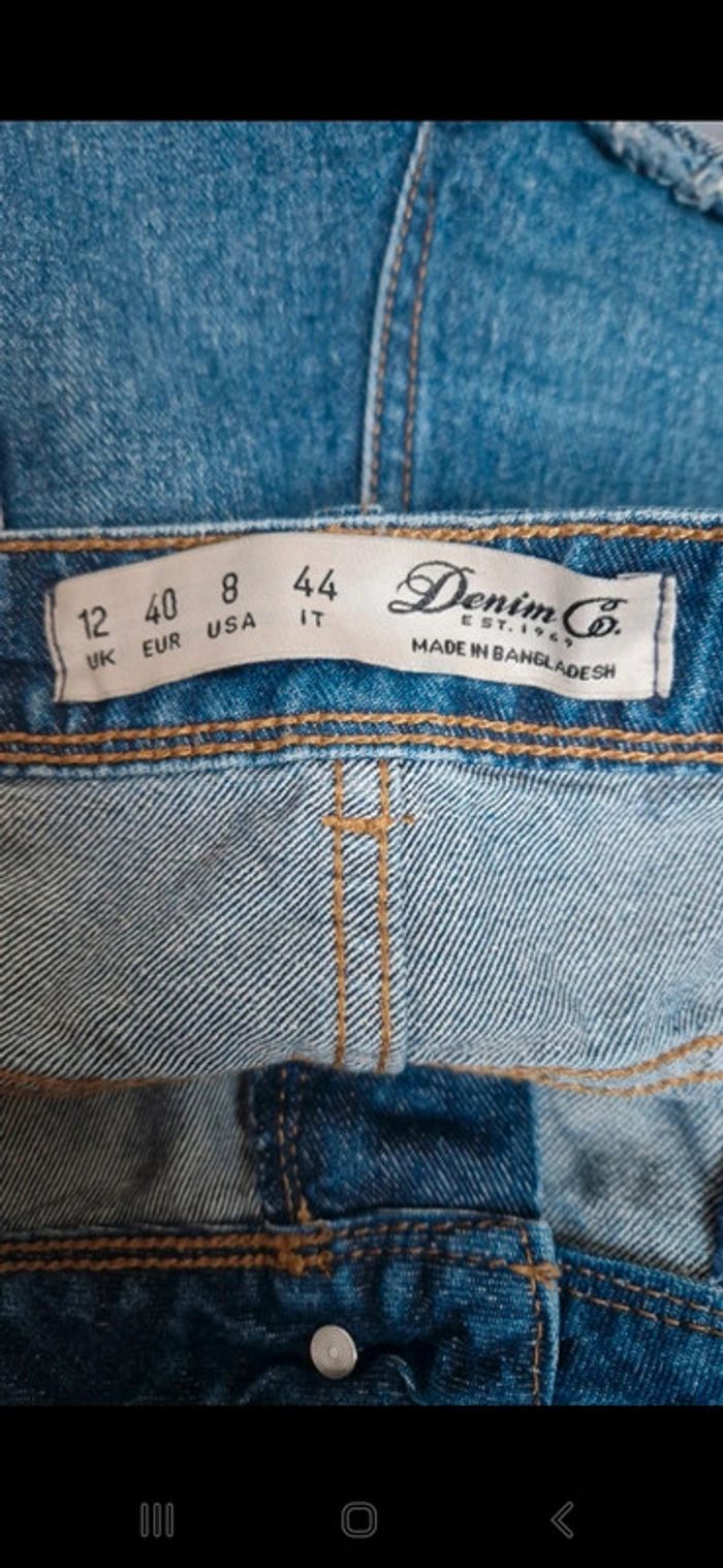 Short en jean. - photo numéro 3